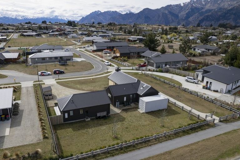 Photo of property in 27 Dingle Street, Lake Hawea, Wanaka, 9382