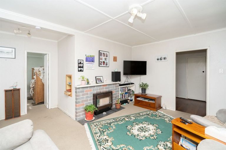 Photo of property in 3 Armitage Place, Fairfield, Hamilton, 3214