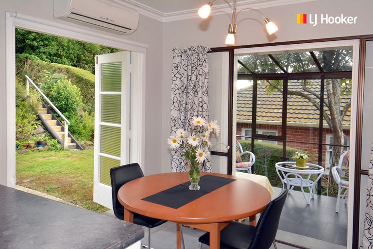 Photo of property in 6 Middleton Road, Kew, Dunedin, 9012