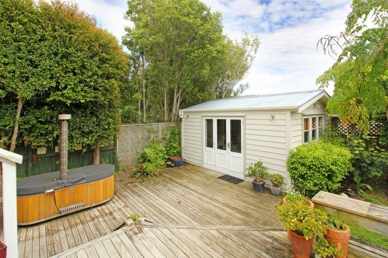 Photo of property in 14 Abbotsford Terrace, Devonport, Auckland, 0624