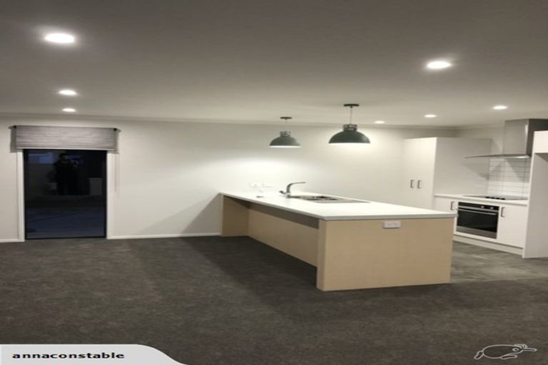 Photo of property in 30 Queenwood Road, Levin, 5510