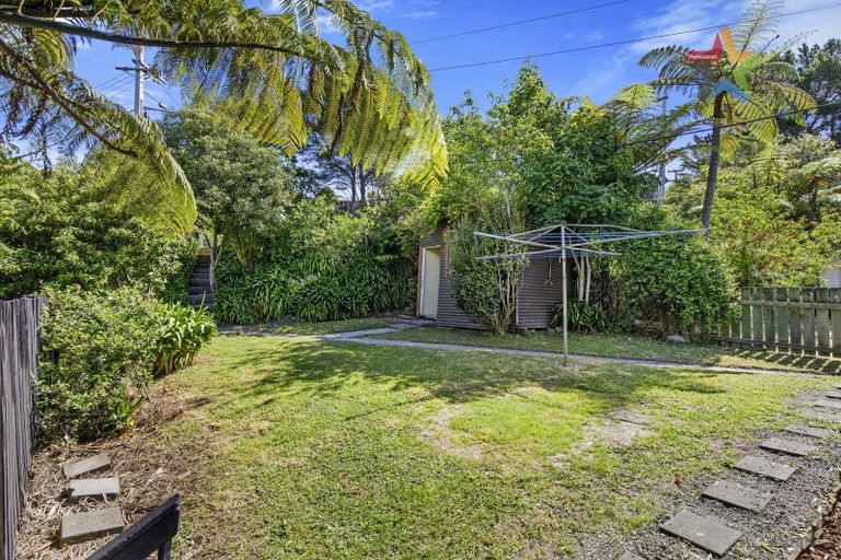 Photo of property in 40 Logie Street, Stokes Valley, Lower Hutt, 5019