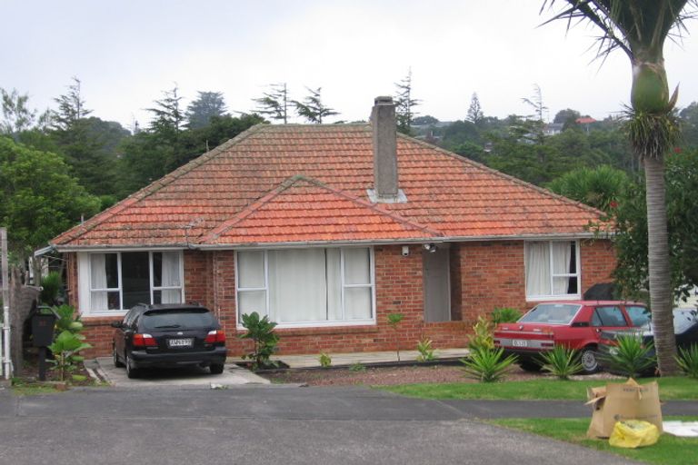 Photo of property in 32 Norman Road, Titirangi, Auckland, 0604