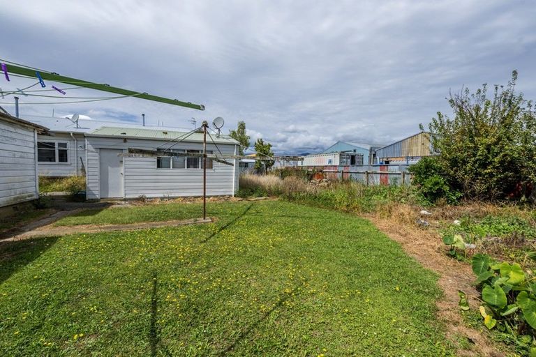 Photo of property in 14 Wilton Street, Levin, 5510