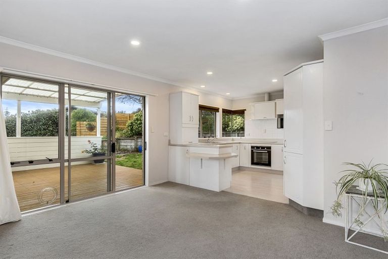 Photo of property in 30 Little John Drive, Bellevue, Tauranga, 3110