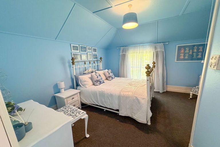 Photo of property in 301 Kaitangata Highway, Stirling, 9231