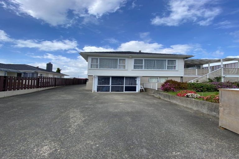 Photo of property in 27 Glen Avenue, Papatoetoe, Auckland, 2025