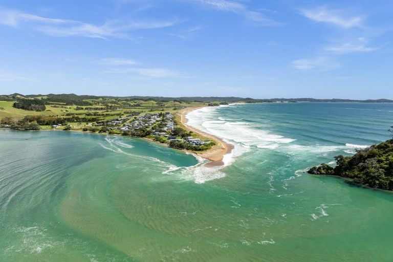 Photo of property in 54 Mahanga Road, Pataua South, Onerahi, 0192