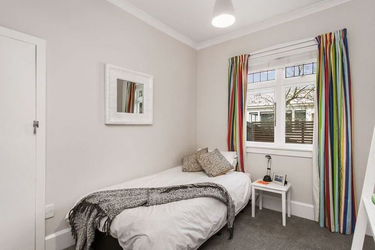 Photo of property in 32 Windermere Road, Papanui, Christchurch, 8053