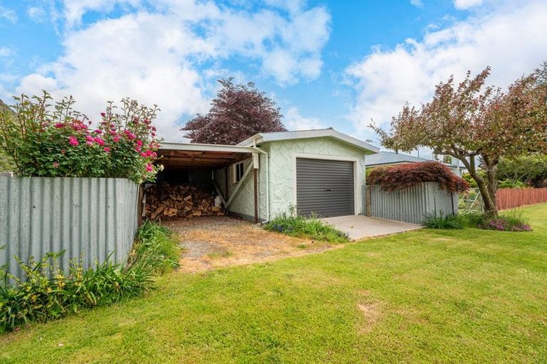 Photo of property in 4 Grey Street, Kurow, 9435