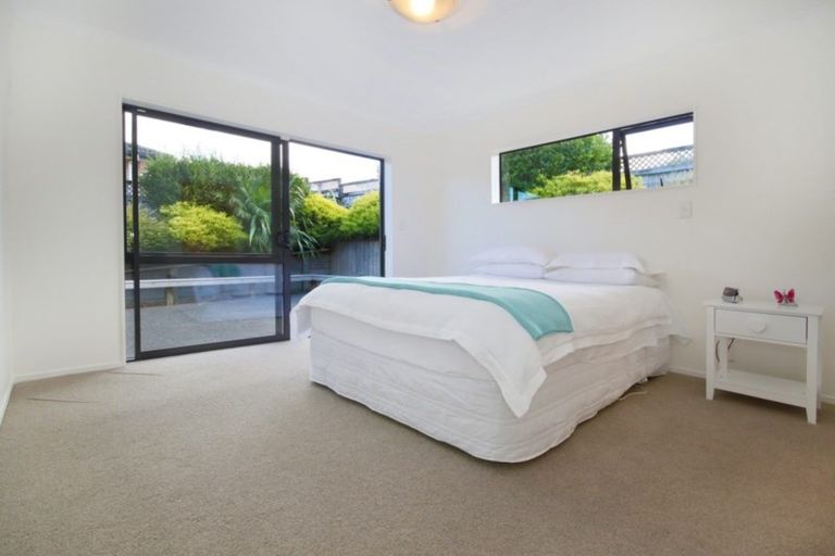 Photo of property in 8 Vintage Drive, Henderson, Auckland, 0612