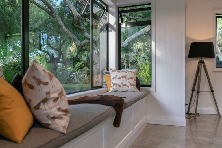 Photo of property in 260 Thornton Road, Cambridge, 3496