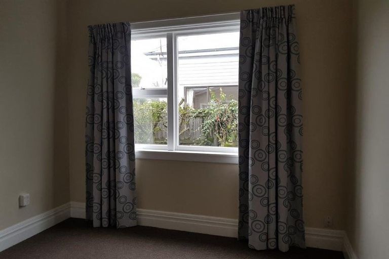 Photo of property in 122 Osborne Street, Waltham, Christchurch, 8011