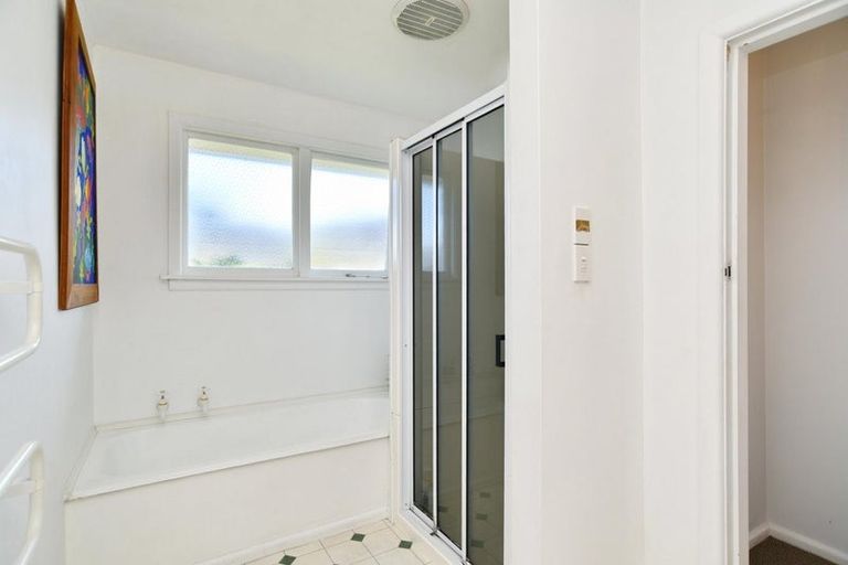 Photo of property in 9 Murdoch Street, Bryndwr, Christchurch, 8053