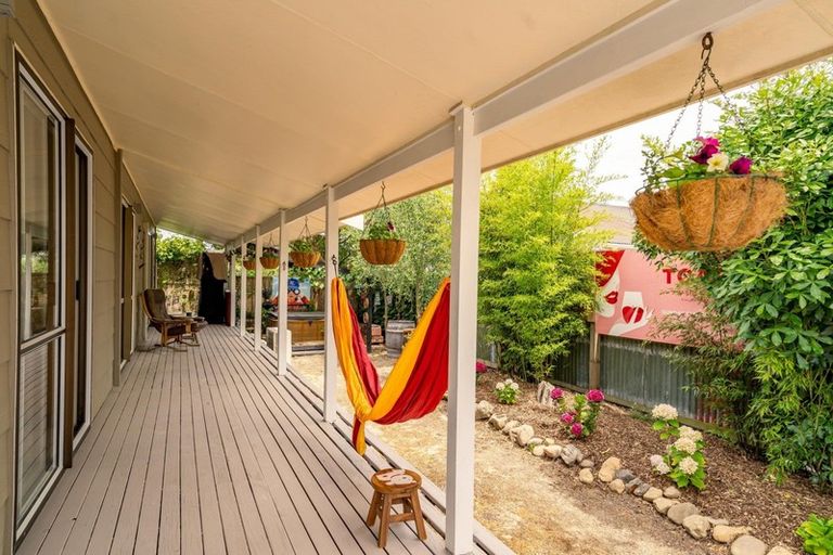 Photo of property in 51 Cologne Street, Martinborough, 5711