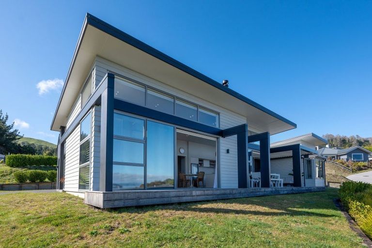 Photo of property in 44 Kittyhawk Drive, Kinloch, Taupo, 3377