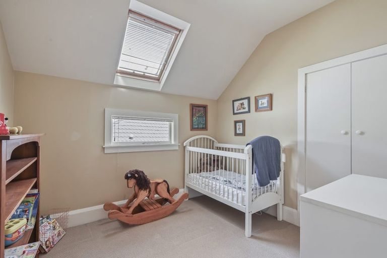 Photo of property in 35 Aylmer Street, Somerfield, Christchurch, 8024