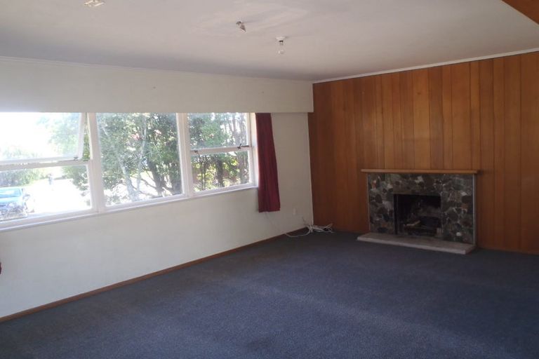 Photo of property in 37 Meilland Place, Glen Eden, Auckland, 0602