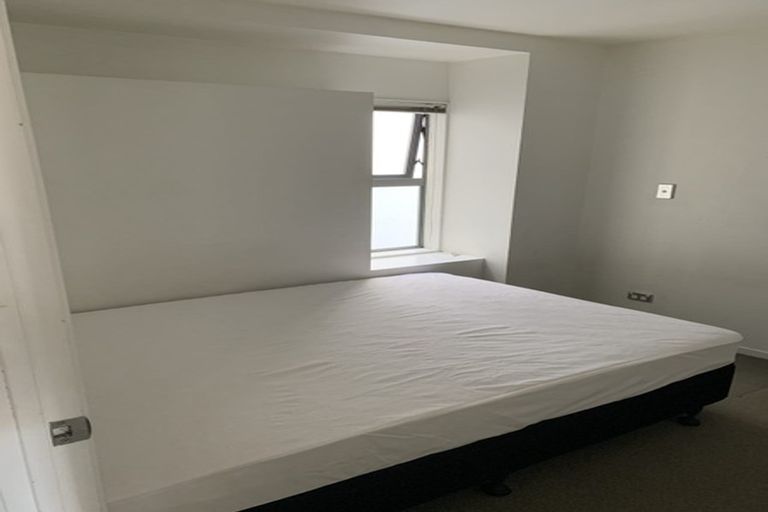 Photo of property in Alpha Apartments, 608/17 Vogel Lane, Auckland Central, Auckland, 1010
