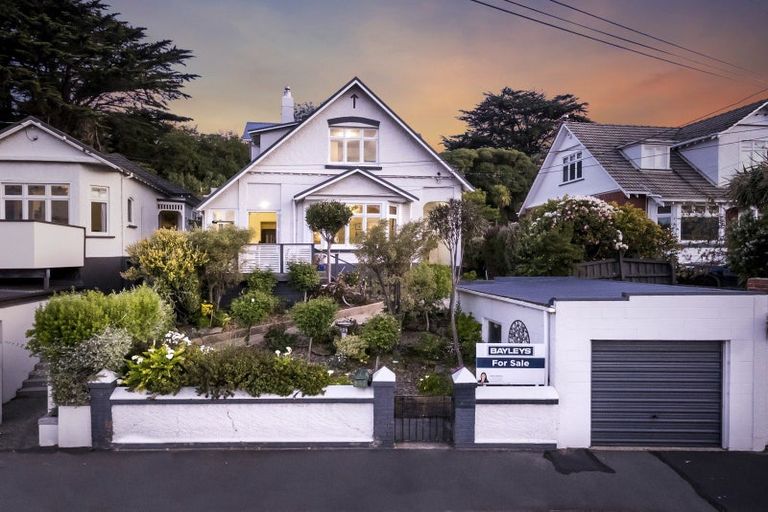 Photo of property in 155 Victoria Road, Saint Clair, Dunedin, 9012