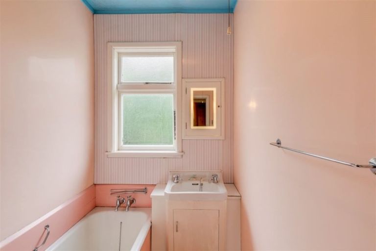 Photo of property in 303 Hills Road, Mairehau, Christchurch, 8013