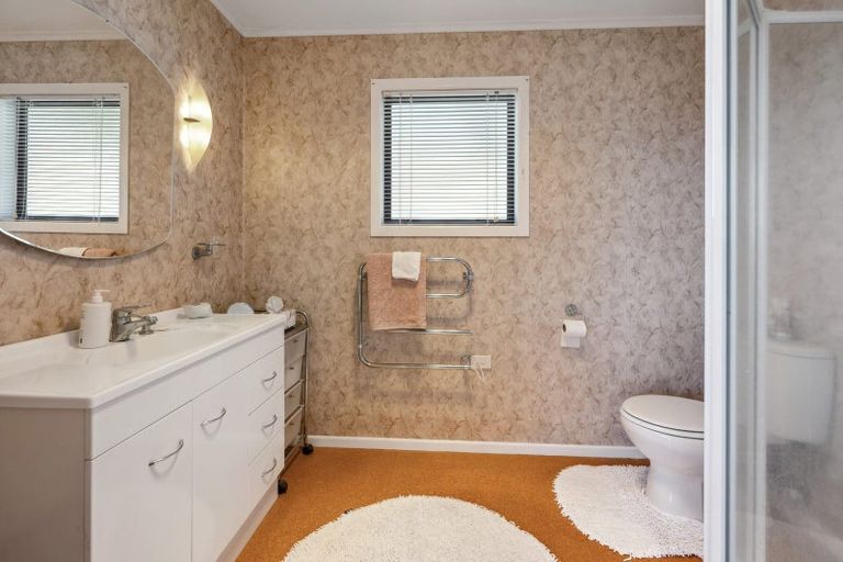 Photo of property in 33 Turangitukua Terrace, Kuratau, Turangi, 3381