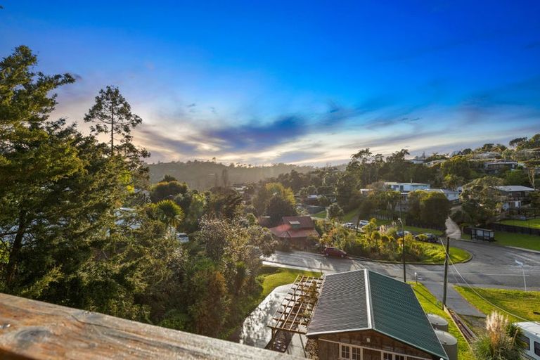 Photo of property in 53 Stillwater Crescent, Stillwater, Silverdale, 0993