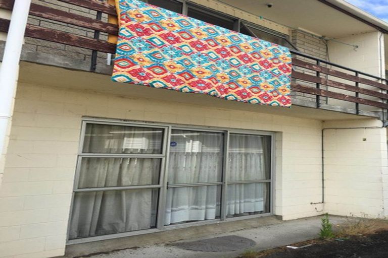 Photo of property in 2/54 Pembroke Street, Hamilton Lake, Hamilton, 3204