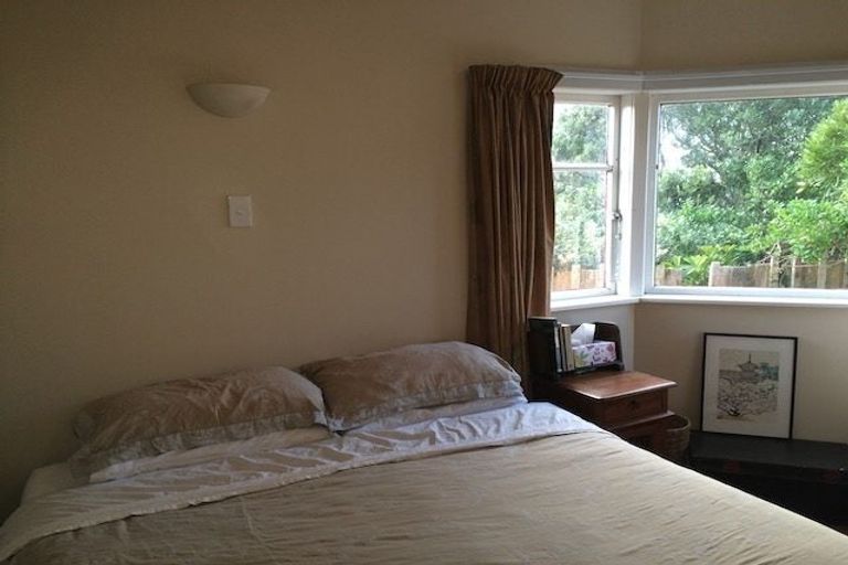 Photo of property in 50 High Street, Island Bay, Wellington, 6023