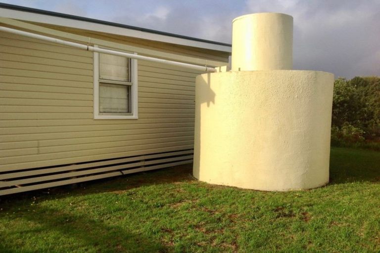 Photo of property in 1 Beach Road, Mokau, 4376