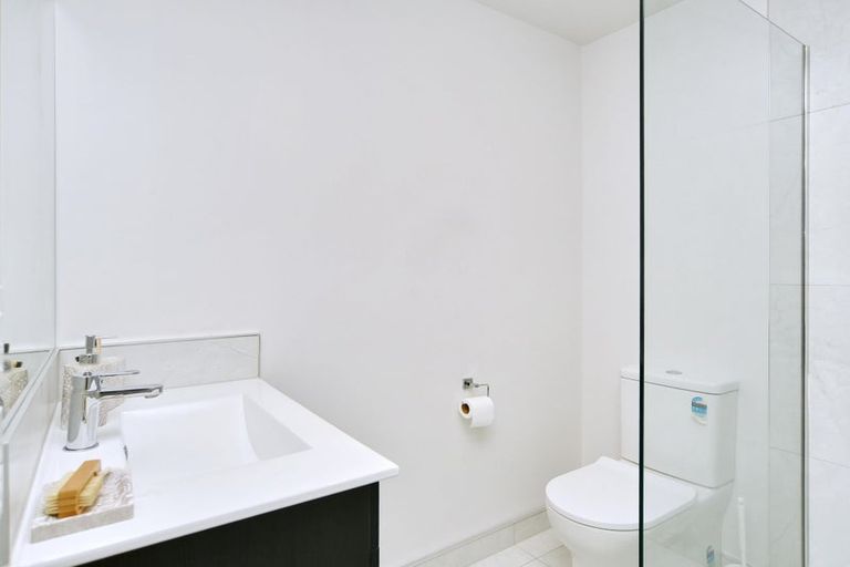 Photo of property in 5/2 Huia Street, Riccarton, Christchurch, 8041
