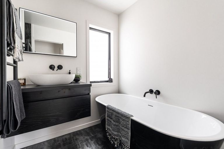 Photo of property in 1 De La Mare Drive, Leamington, Cambridge, 3432