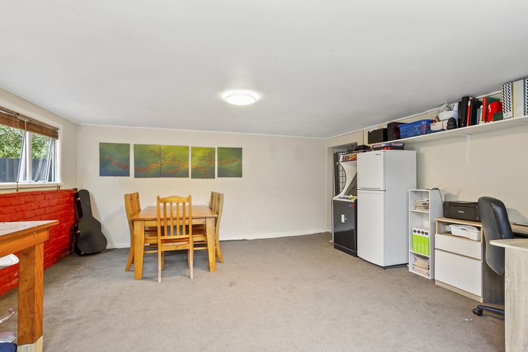 Photo of property in 536 West Coast Road, Oratia, Auckland, 0604