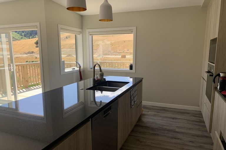 Photo of property in 60 Melksham Drive, Churton Park, Wellington, 6037