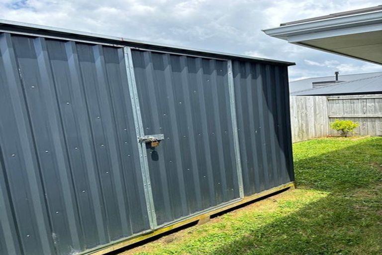 Photo of property in 8 Kahuparere Crescent, Pyes Pa, Tauranga, 3112