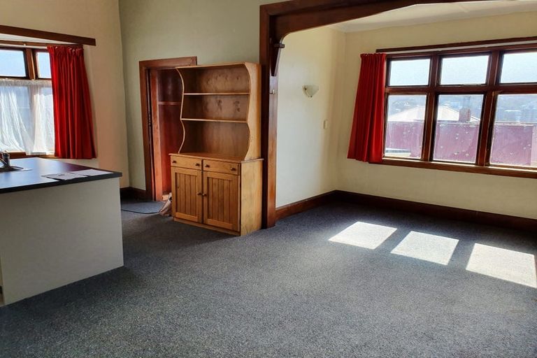 Photo of property in 71 Nairn Street, Mount Cook, Wellington, 6011