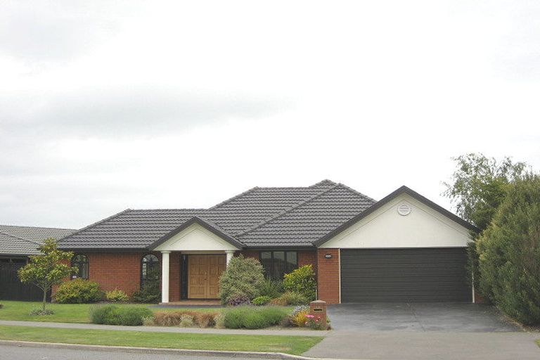 Photo of property in 43 Broadhaven Avenue, Parklands, Christchurch, 8083