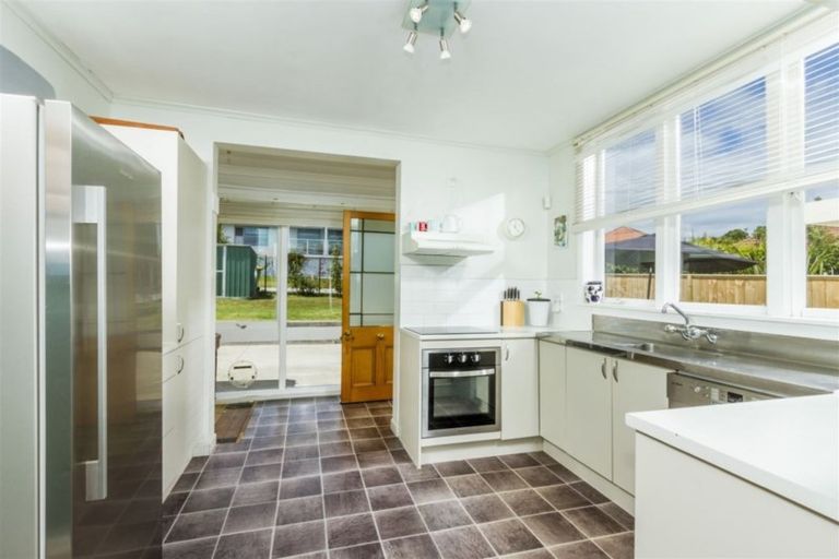 Photo of property in 15 Kawerau Avenue, Devonport, Auckland, 0624