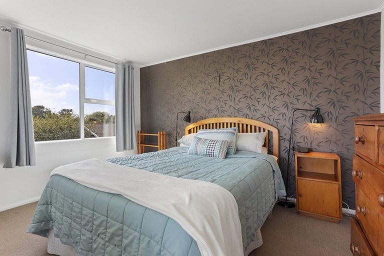 Photo of property in 6 Birdling Place, Halswell, Christchurch, 8025