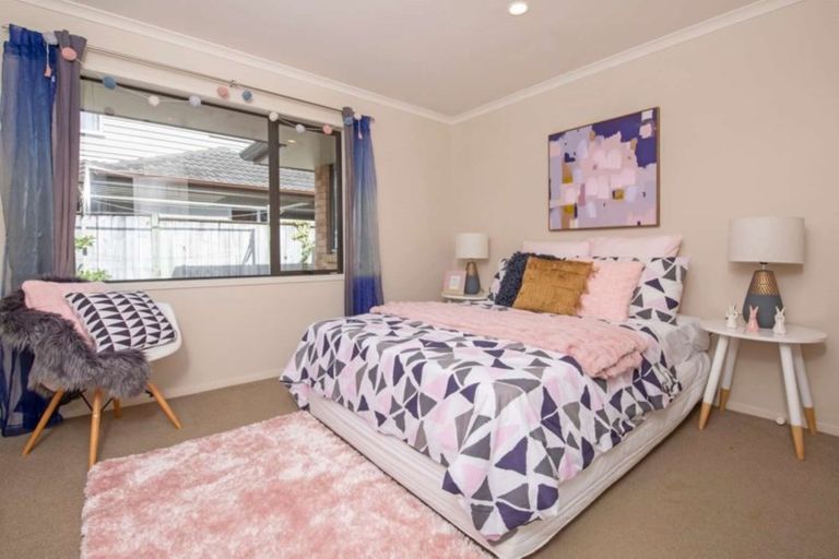Photo of property in 24 Baltersan Drive, Flat Bush, Auckland, 2016