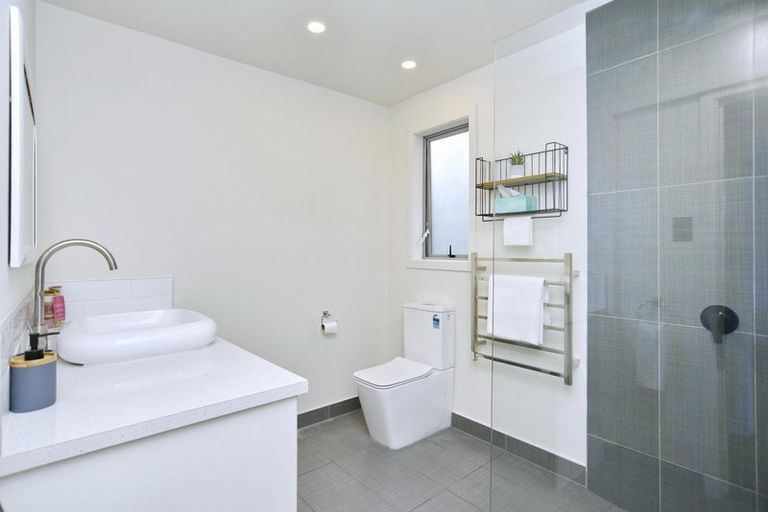 Photo of property in 15 Hargest Crescent, Sydenham, Christchurch, 8023