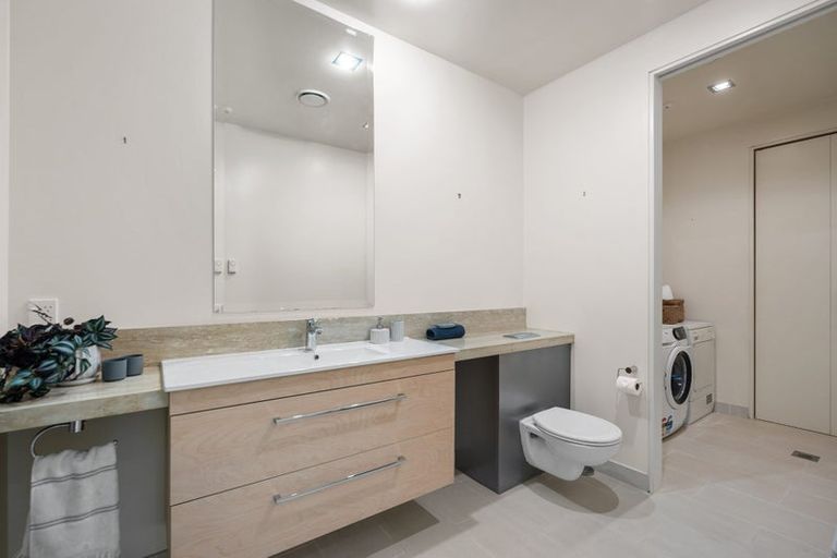 Photo of property in 15/258 Hurstmere Road, Takapuna, Auckland, 0622