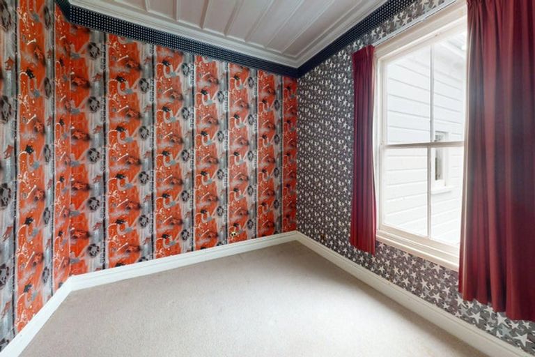 Photo of property in 215 Bridge Street, Bulls, 4818