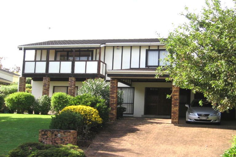 Photo of property in 8 Cornelian Crescent, Half Moon Bay, Auckland, 2012