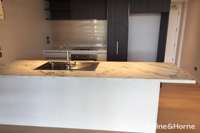 Photo of property in 2/436 Maunganui Road, Mount Maunganui, 3116