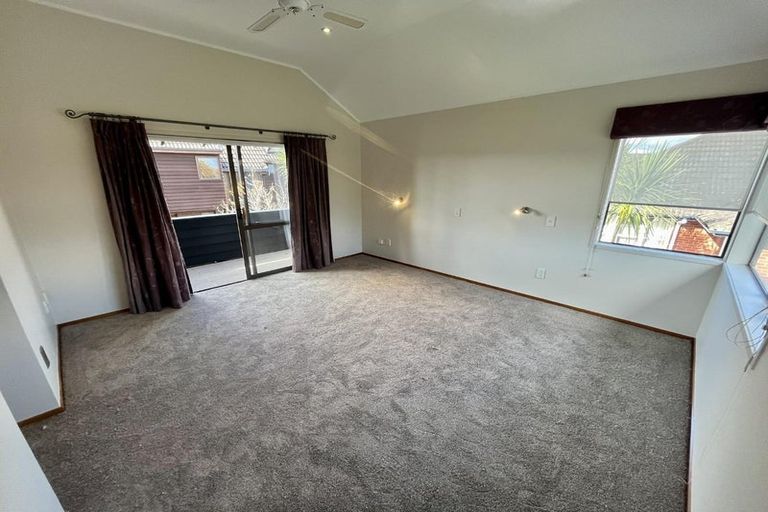 Photo of property in 20a Otakau Road, Milford, Auckland, 0620