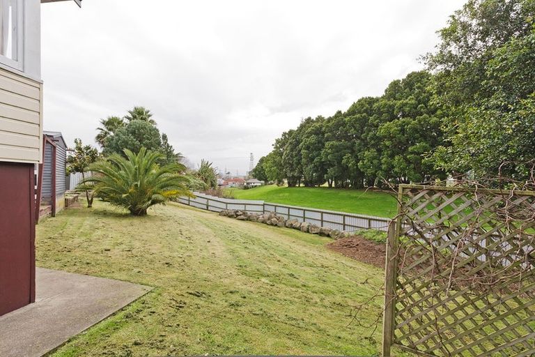 Photo of property in 5 Julian Place, Otara, Auckland, 2023