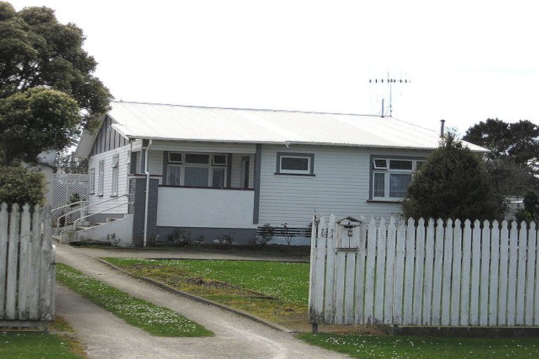Photo of property in 9 Tongariro Street, Castlecliff, Whanganui, 4501