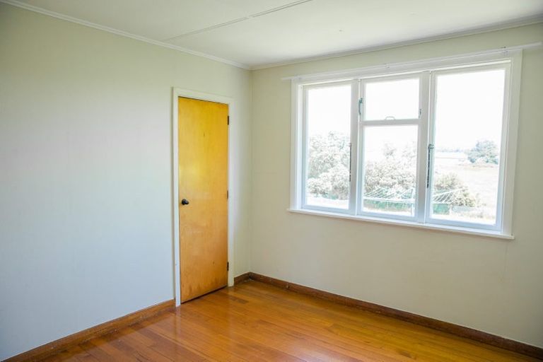 Photo of property in 35 Hillary Crescent, Belmont, Auckland, 0622