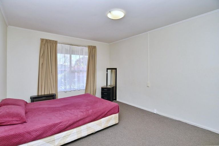 Photo of property in 3/74 Picton Avenue, Riccarton, Christchurch, 8011